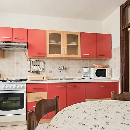 Olga Apartment *