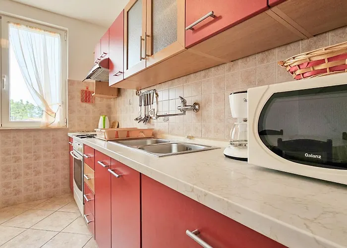 Olga Daire Novigrad Istria